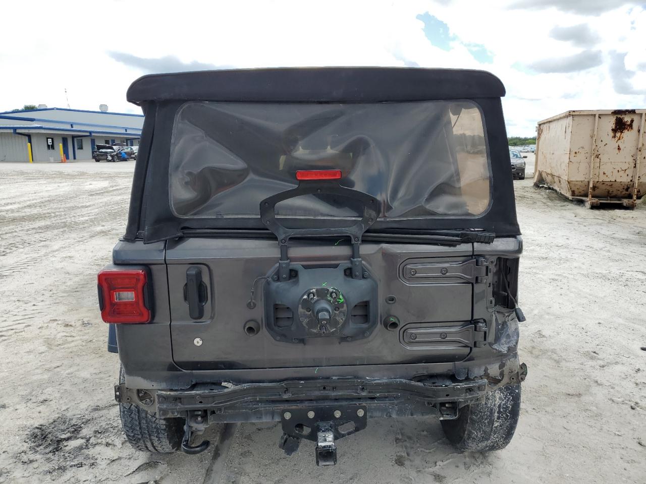 2019 Jeep Wrangler Unlimited Sahara VIN: 1C4HJXEG9KW597955 Lot: 80563375