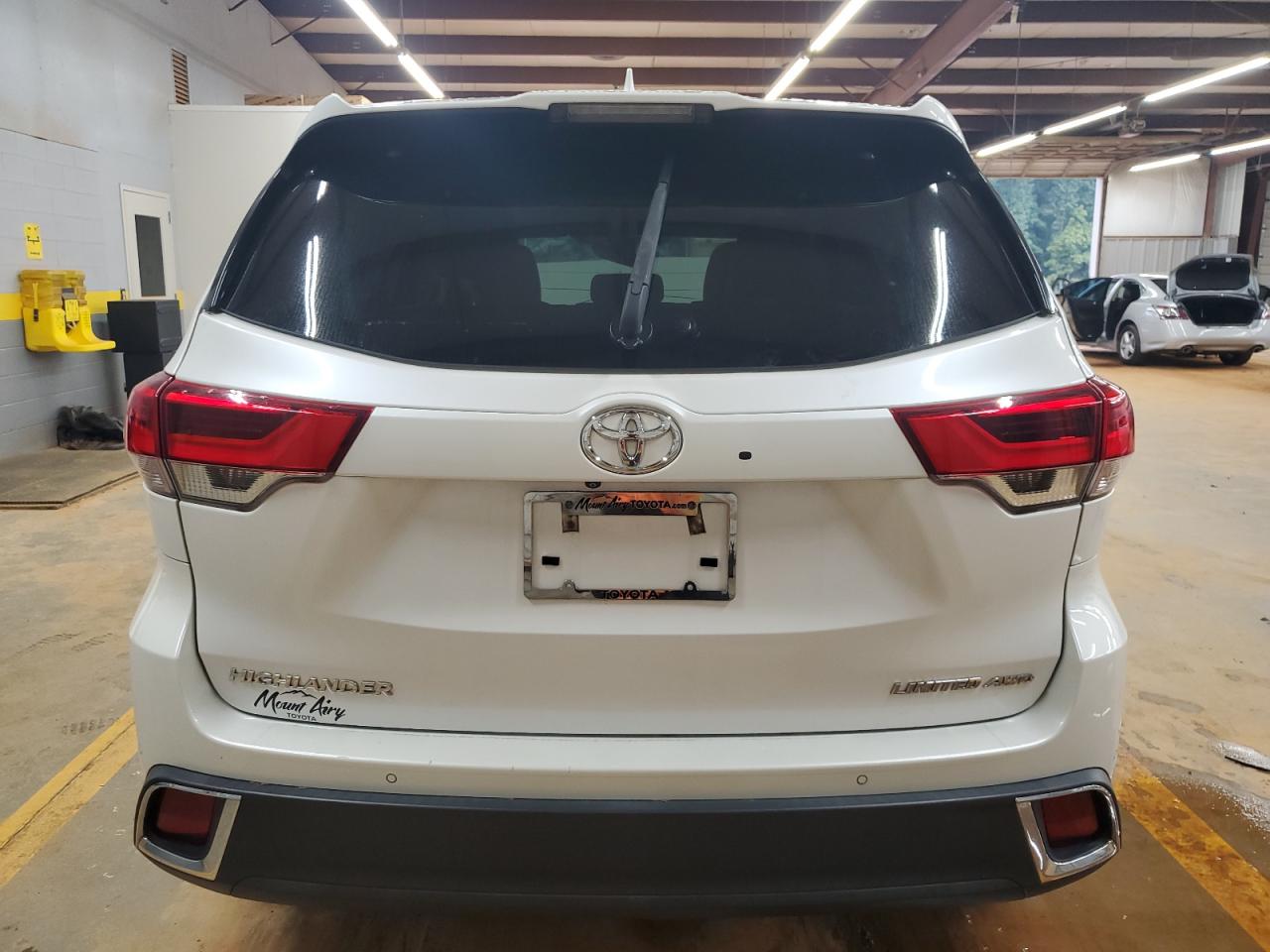 2019 Toyota Highlander Limited VIN: 5TDDZRFH9KS711964 Lot: 84587805