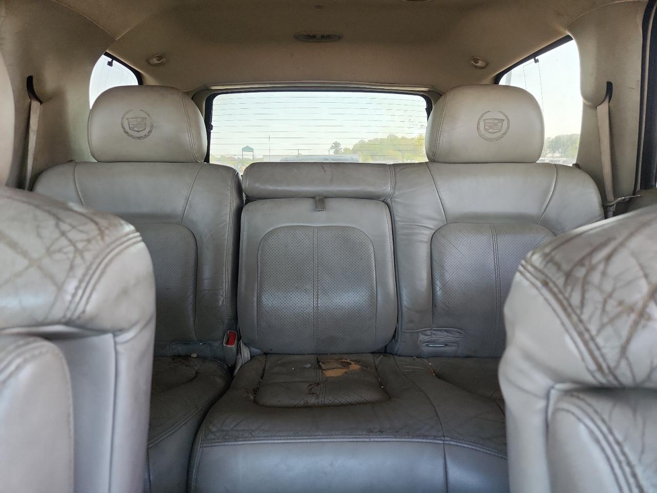 2002 Cadillac Escalade Luxury VIN: 1GYEK63N72R183349 Lot: 81514845