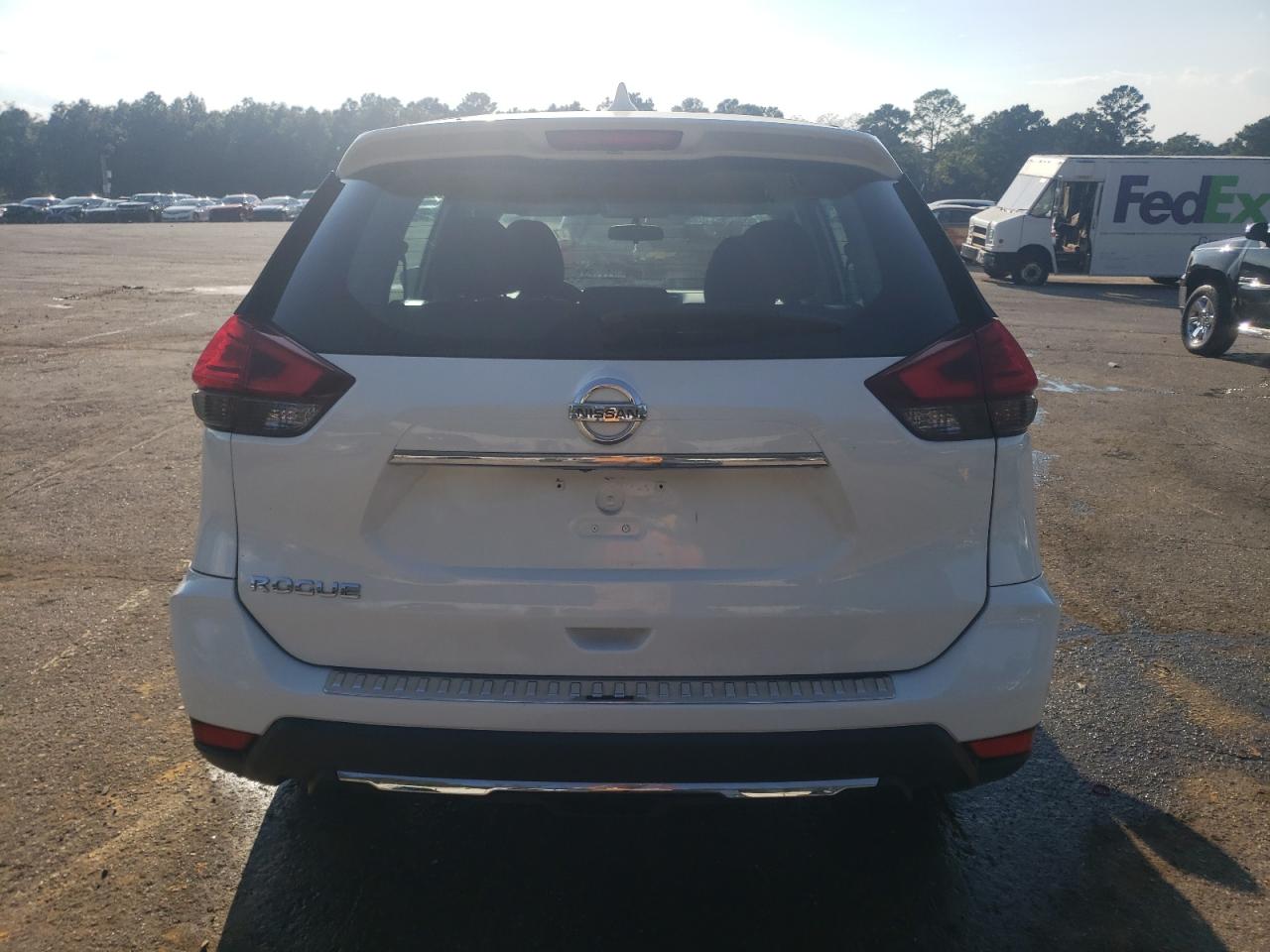 2017 Nissan Rogue S VIN: 5N1AT2MT5HC870540 Lot: 71236385