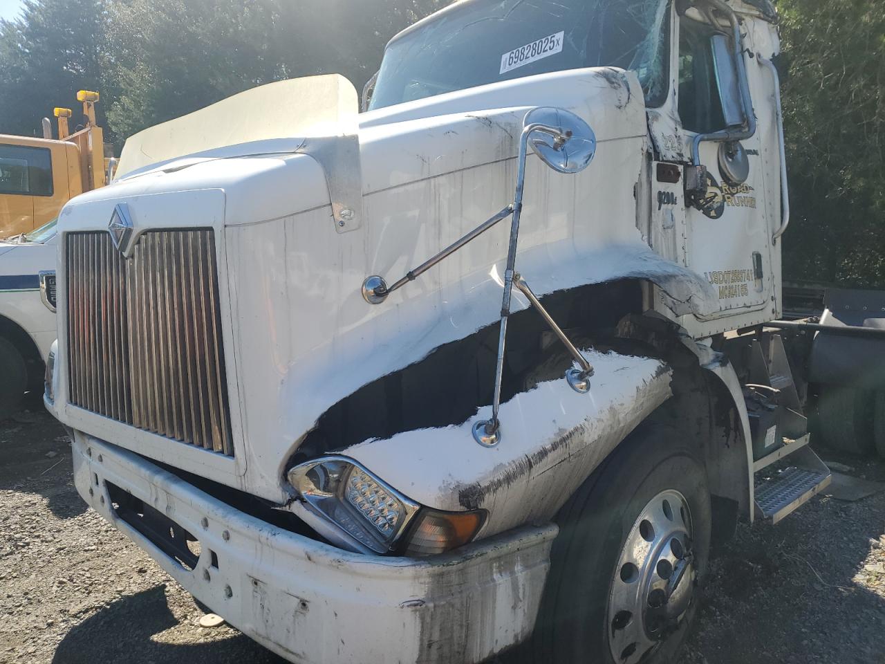 2007 International 9200I Semi Truck VIN: 2HSCESBR87C465898 Lot: 69828025