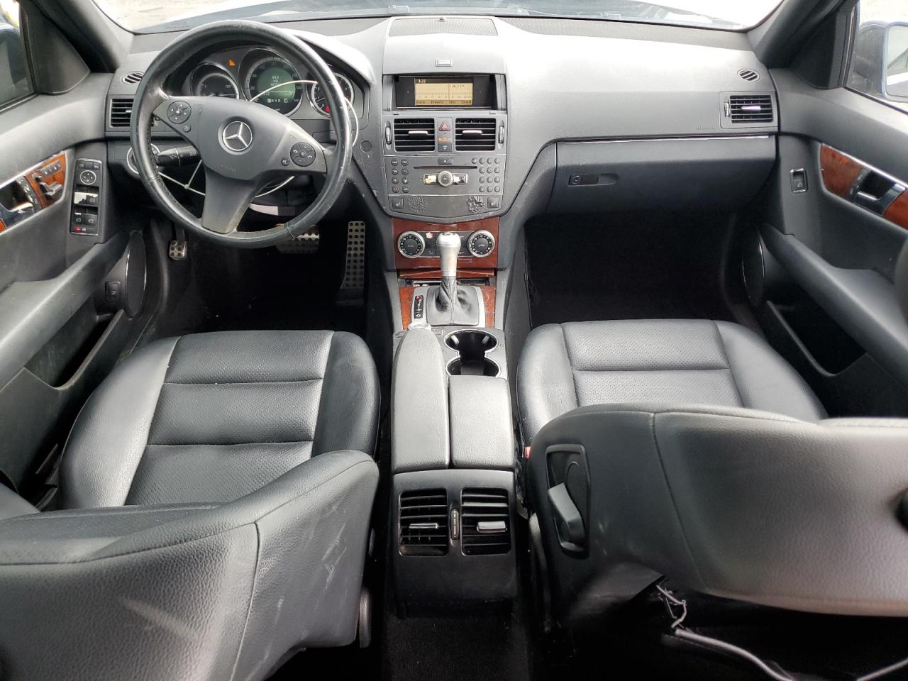 2010 Mercedes-Benz C 300 VIN: WDDGF5EB3AR119636 Lot: 84221275