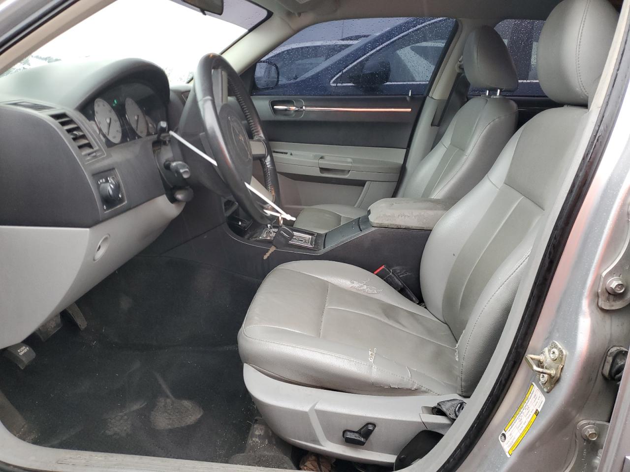 2007 Chrysler 300 Touring VIN: 2C3KA53G37H647854 Lot: 81551165