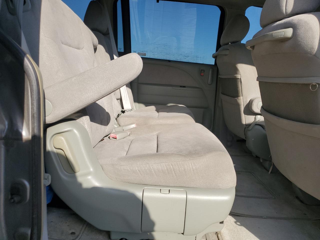 2006 Honda Odyssey Ex VIN: 5FNRL38496B097832 Lot: 81918285