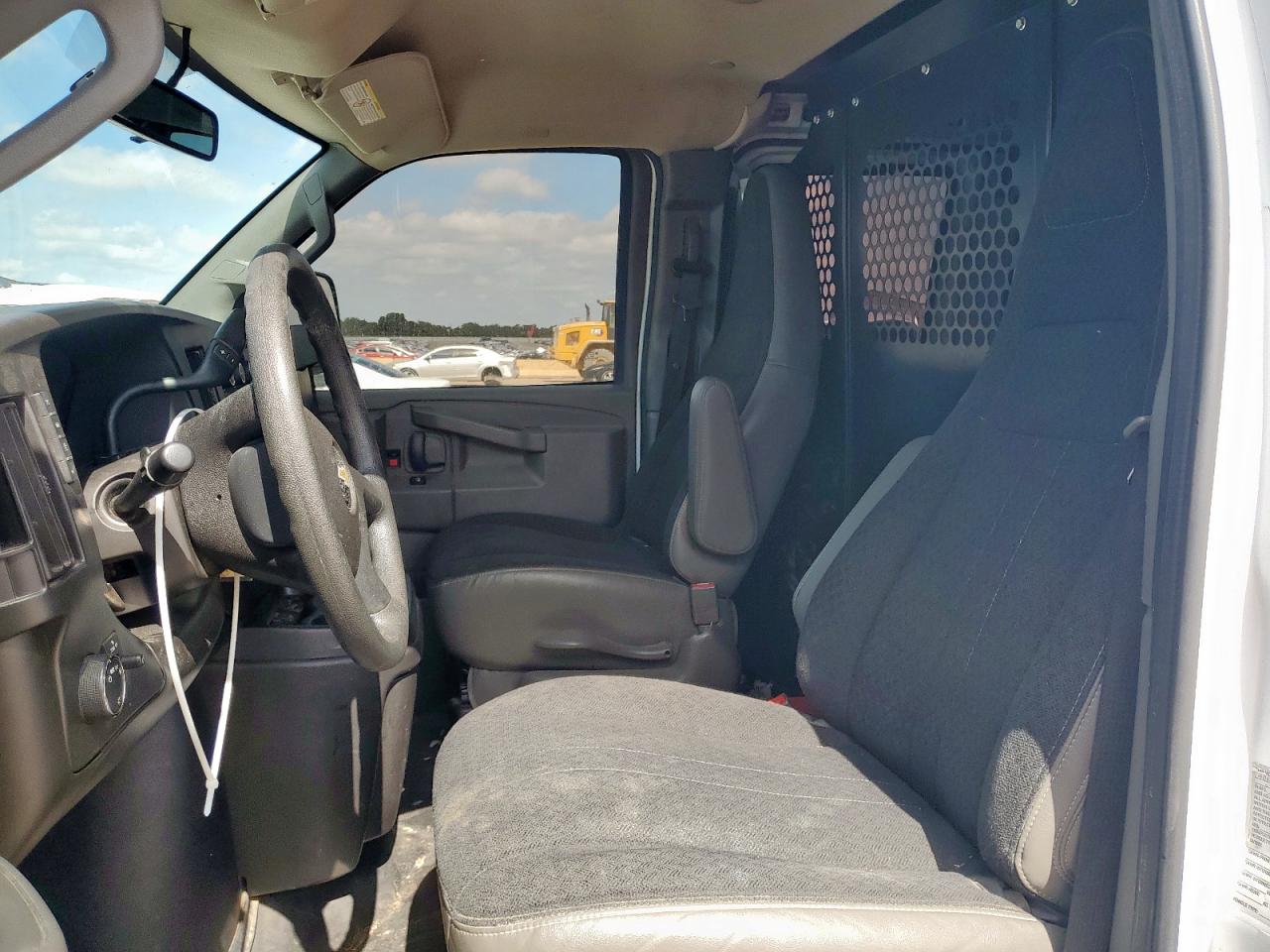 2021 Chevrolet Express G2500 VIN: 1GCWGAFP1M1308052 Lot: 81656165