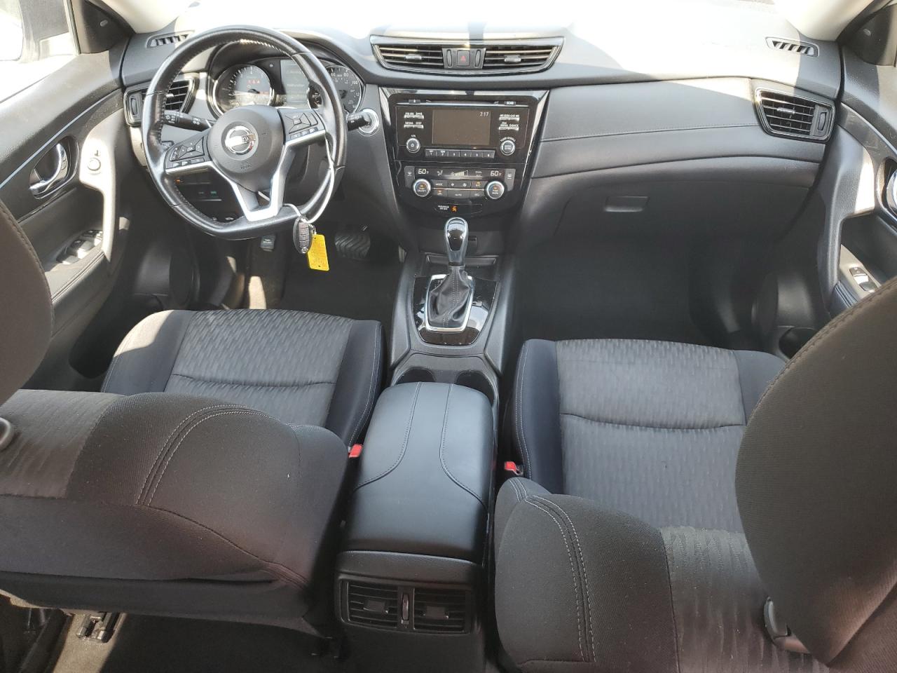 2017 Nissan Rogue S VIN: JN8AT2MT2HW147848 Lot: 71704195