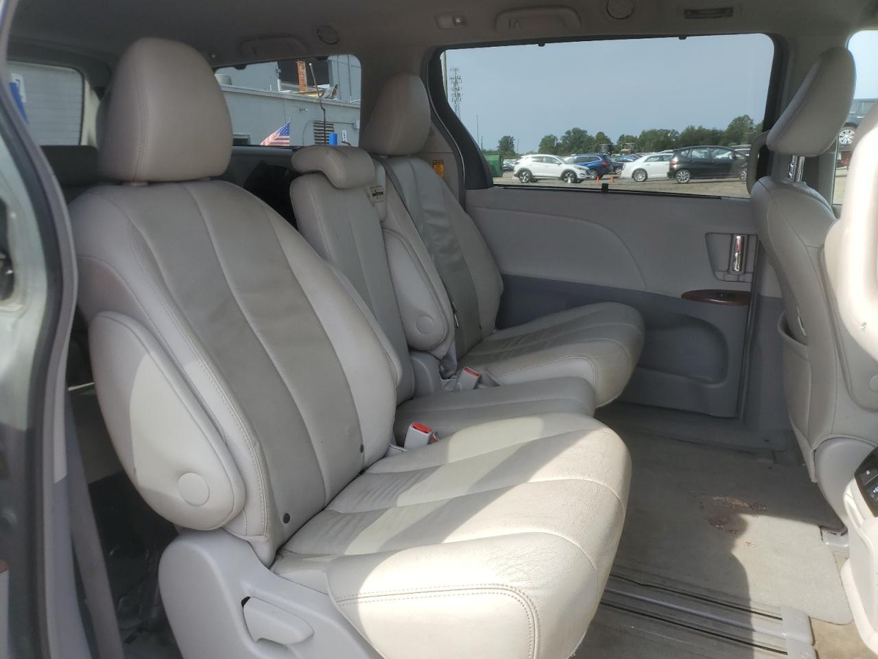 2014 Toyota Sienna Xle VIN: 5TDYK3DCXES426267 Lot: 81193765