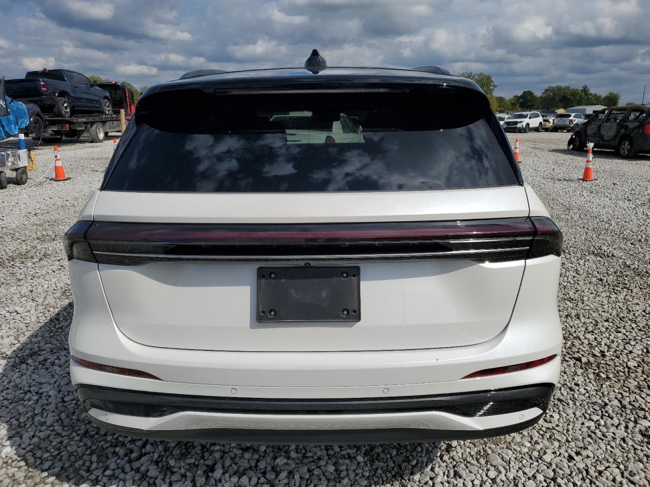 2025 Lincoln Nautilus Reserve VIN: 5LMPJ8K44SJ919886 Lot: 81319935