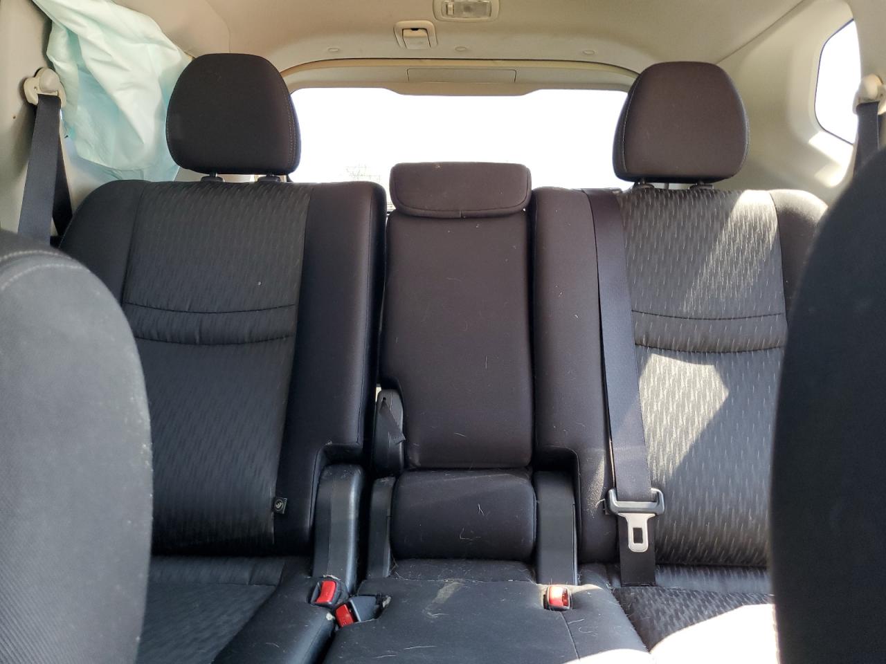 2018 Nissan Rogue S VIN: JN8AT2MT0JW457714 Lot: 81393735