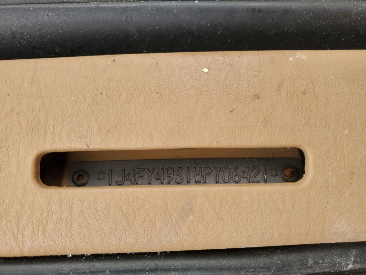 1998 Jeep Wrangler / Tj Sahara VIN: 1J4FY49S1WP706421 Lot: 84597005