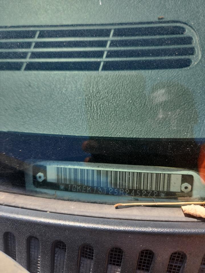 2005 GMC Yukon VIN: 1GKEK13T25R245272 Lot: 71282245