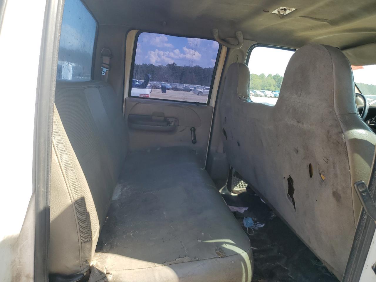 2001 Ford F250 Super Duty VIN: 1FTNW20L01EC69453 Lot: 81132045