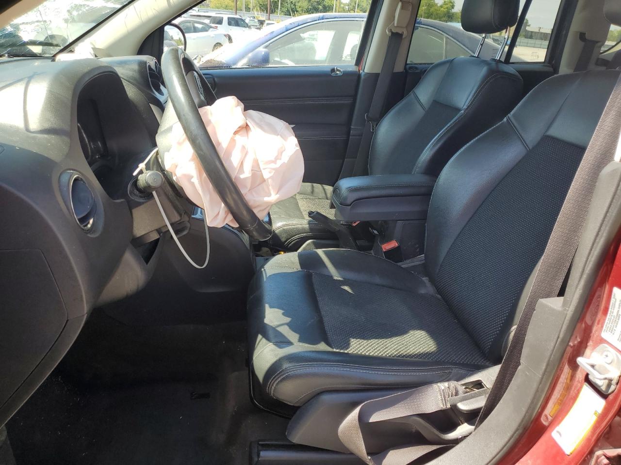 2017 Jeep Compass Latitude VIN: 1C4NJDEB0HD163479 Lot: 80134805