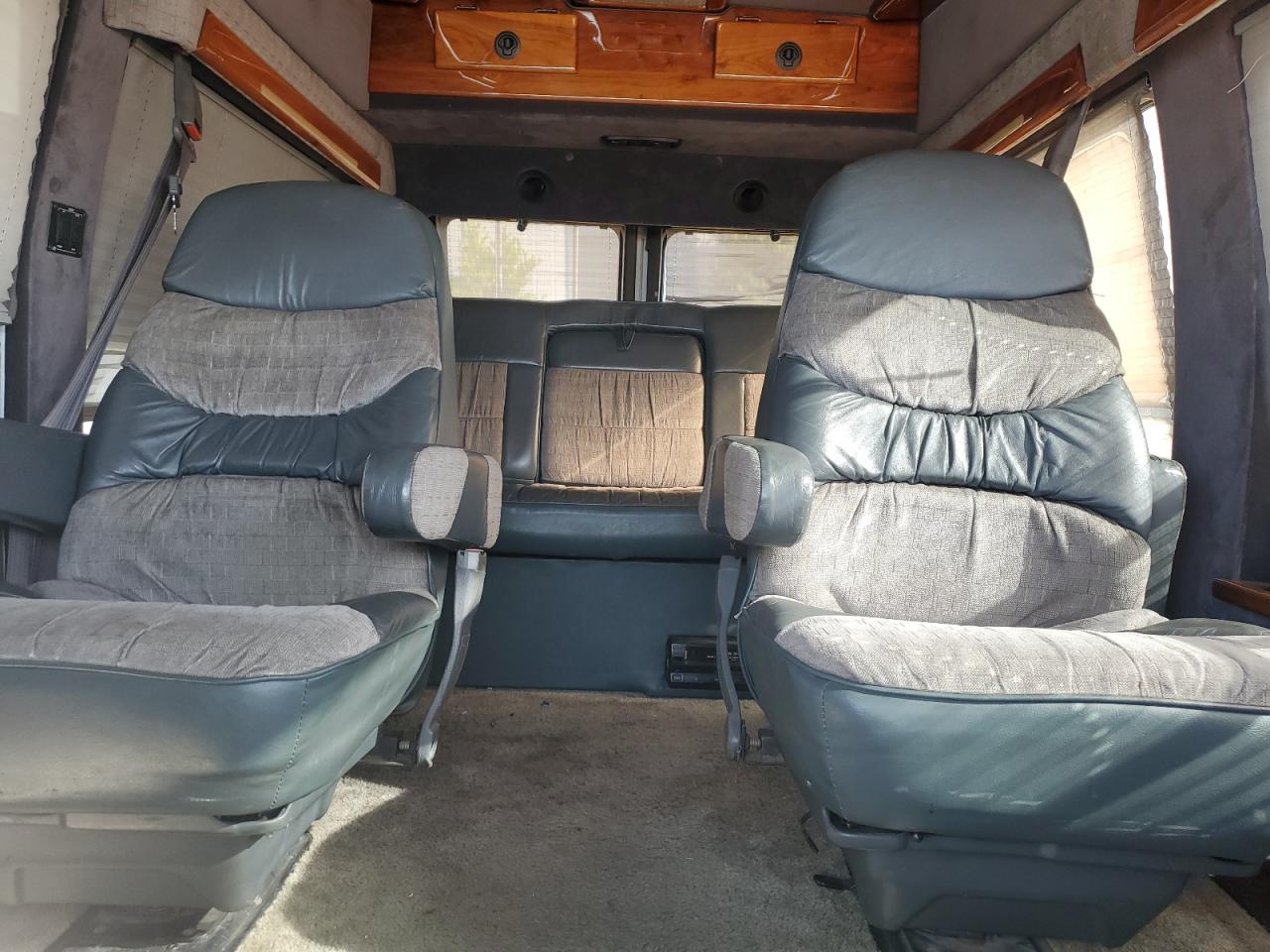 1995 GMC Rally Wagon / Van G2500 VIN: 1GDEG25K3SF545306 Lot: 80160035