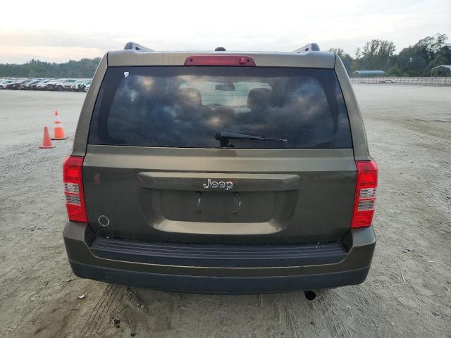  JEEP PATRIOT 2015 Zielony