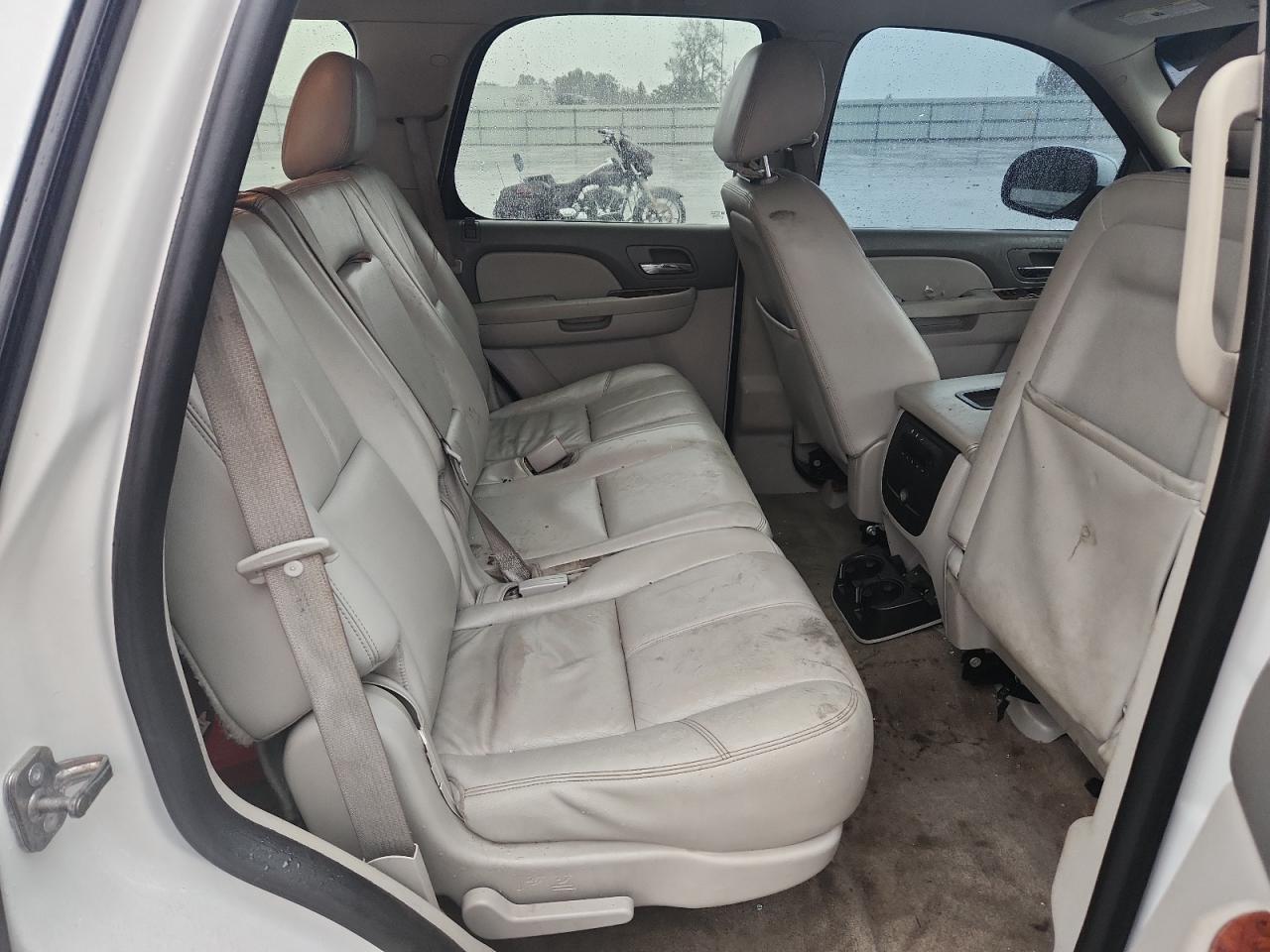 2013 Chevrolet Tahoe C1500 Lt VIN: 1GNSCBE04DR319186 Lot: 81827285