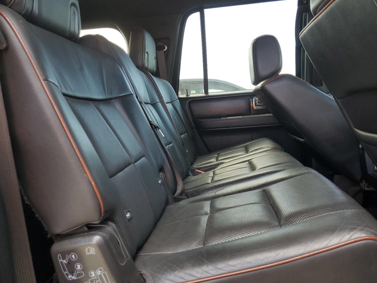 2007 Lincoln Navigator L VIN: 5LMFL28507LJ19472 Lot: 71978595