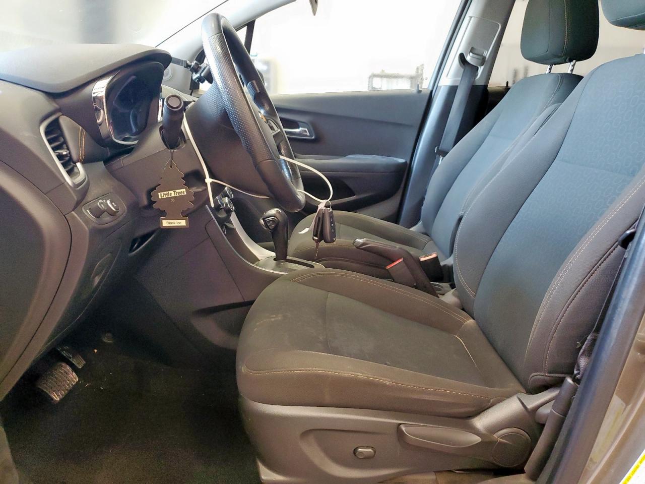 2020 Chevrolet Trax Ls VIN: KL7CJKSB0LB347466 Lot: 81032805