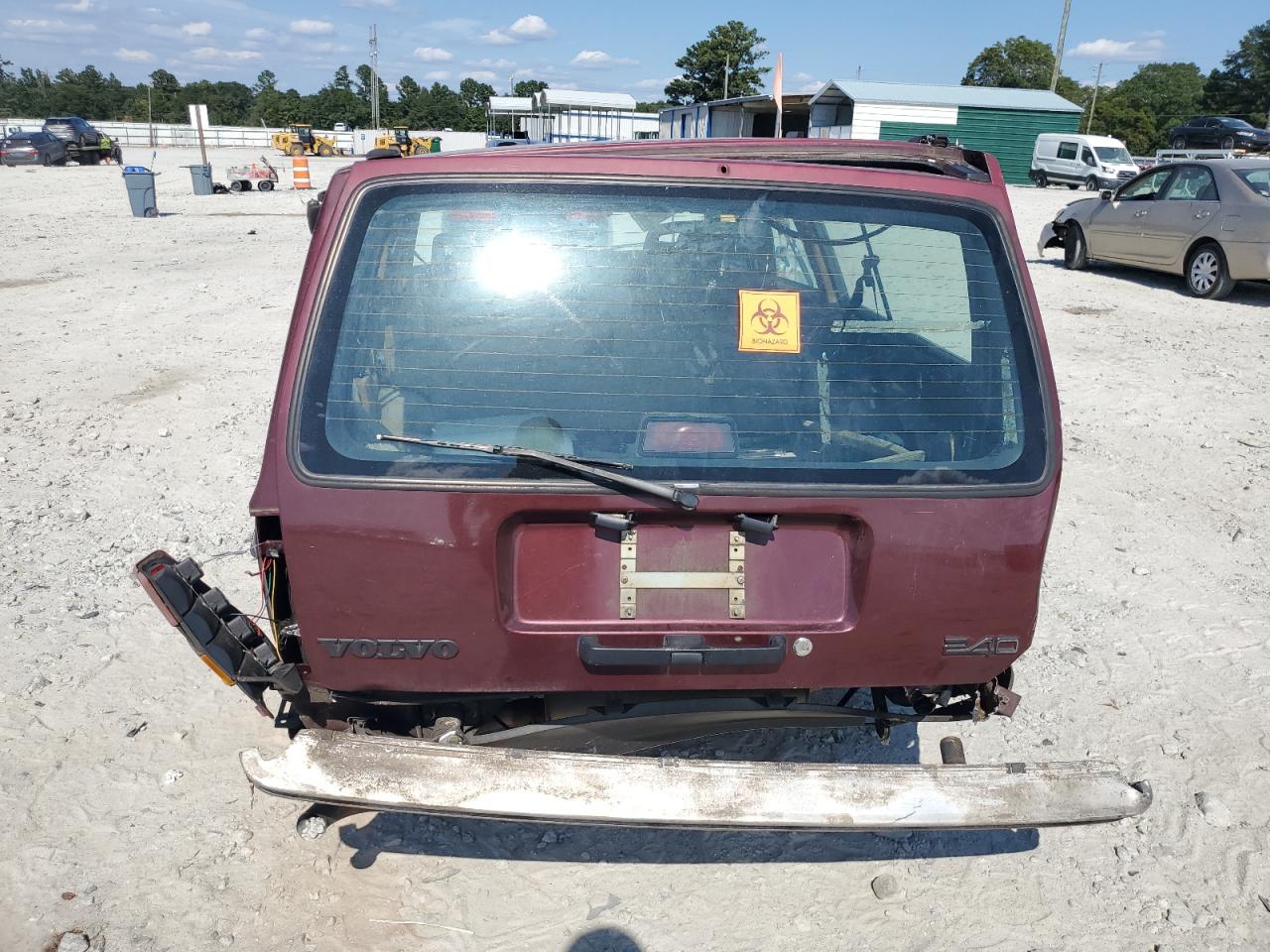 1993 Volvo 240 VIN: YV1AW8801P1947696 Lot: 71273865