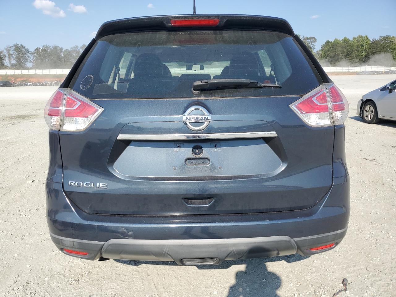 2015 Nissan Rogue S VIN: KNMAT2MT3FP551146 Lot: 82066265