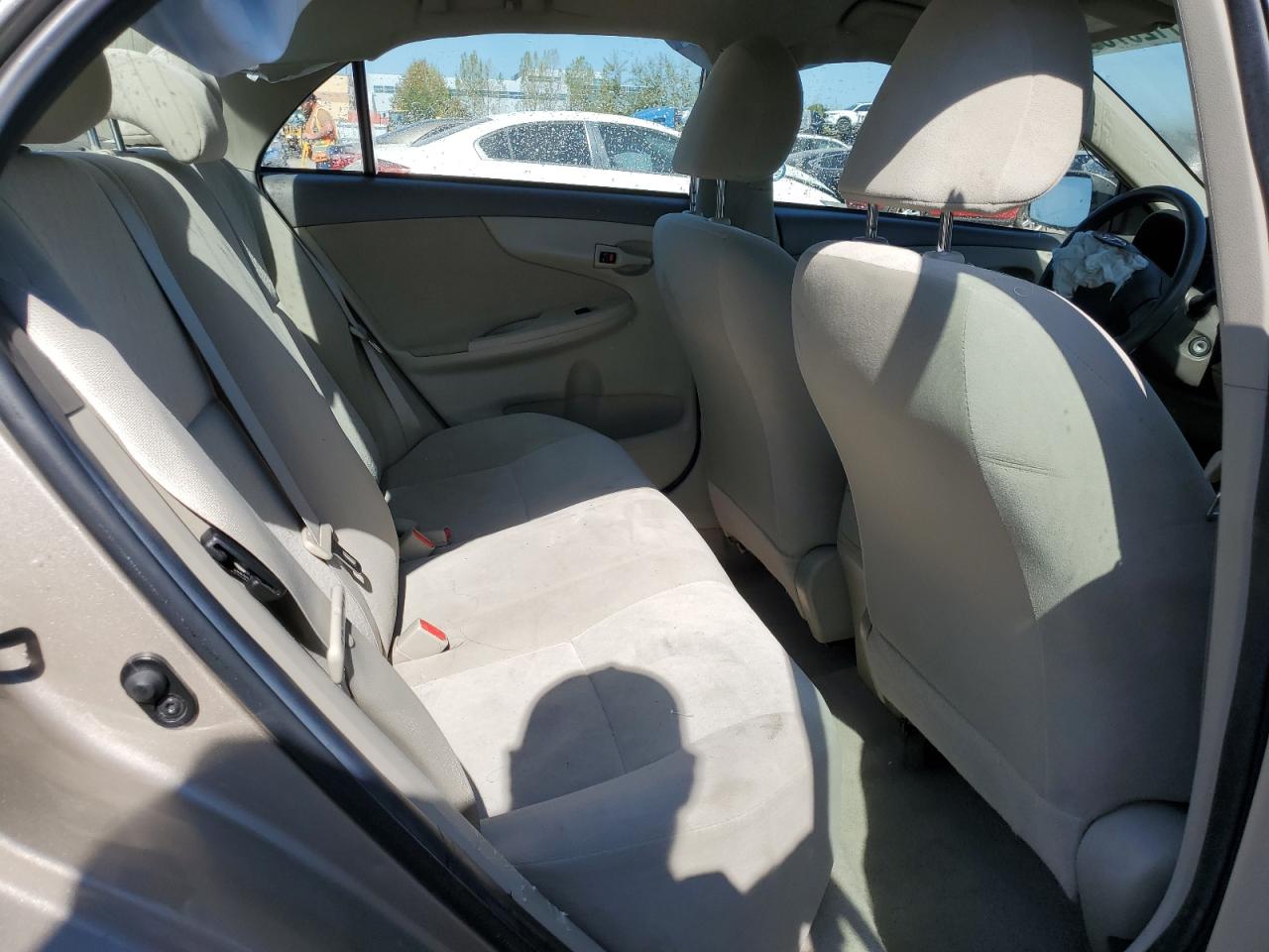 2010 Toyota Corolla Base VIN: 2T1BU4EE0AC199485 Lot: 81125785