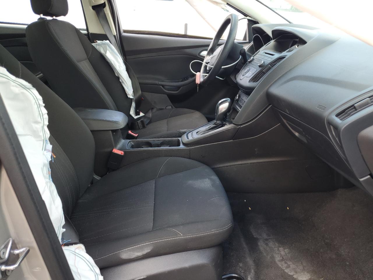 2016 Ford Focus Se VIN: 1FADP3F29GL365668 Lot: 84368585