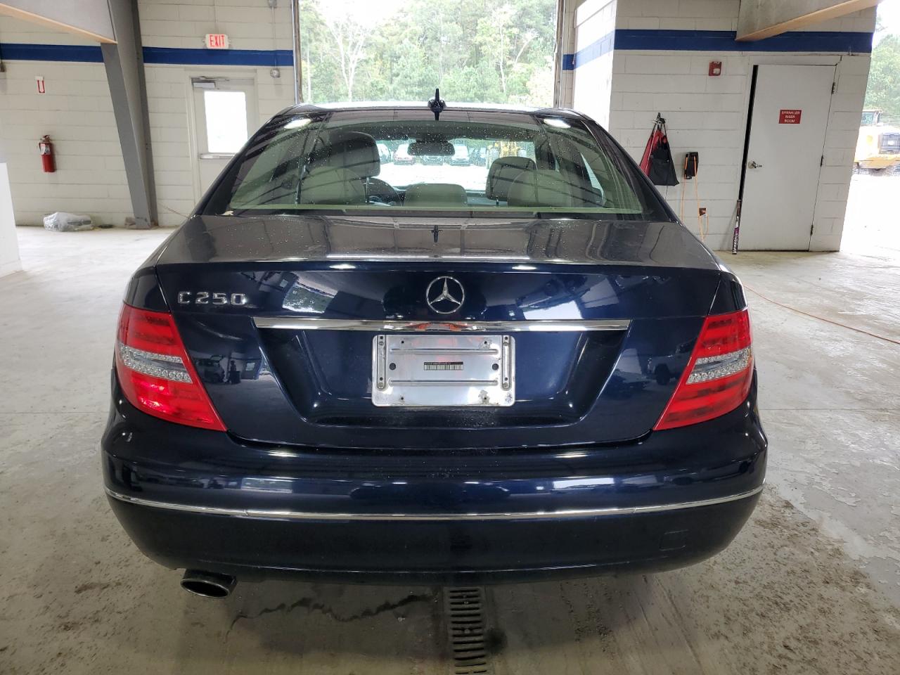 2014 Mercedes-Benz C 250 VIN: WDDGF4HBXER304519 Lot: 84715105