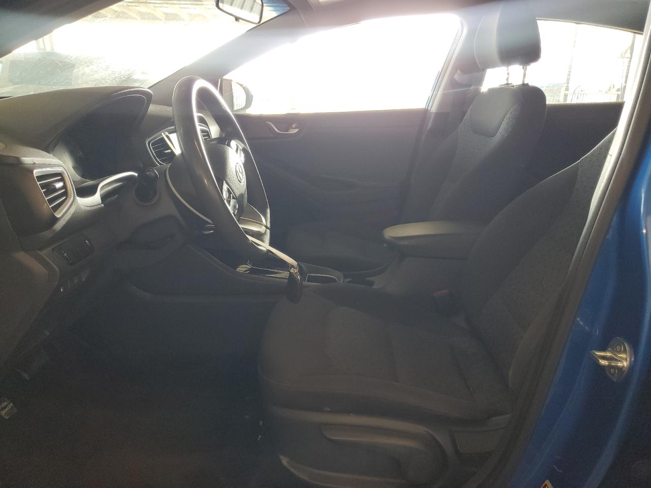 2017 Hyundai Ioniq Blue VIN: KMHC65LC2HU056486 Lot: 80168395