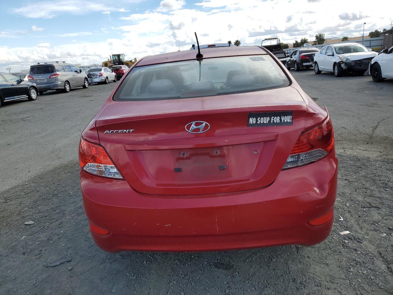 2013 Hyundai Accent Gls VIN: KMHCT4AE2DU548002 Lot: 84558945