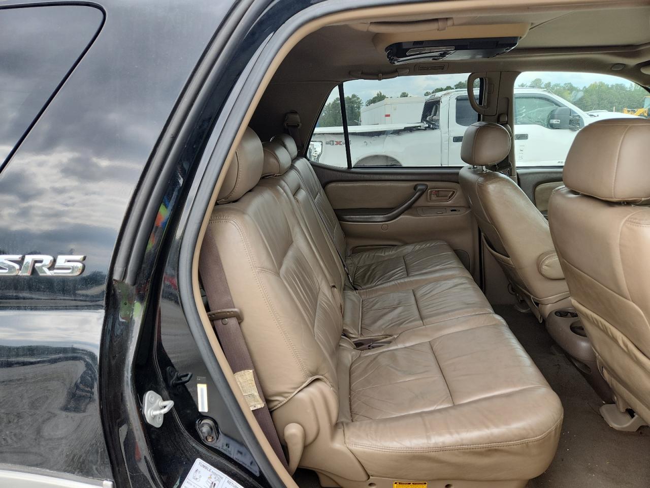 2004 Toyota Sequoia Sr5 VIN: 5TDZT34A34S228340 Lot: 84228185