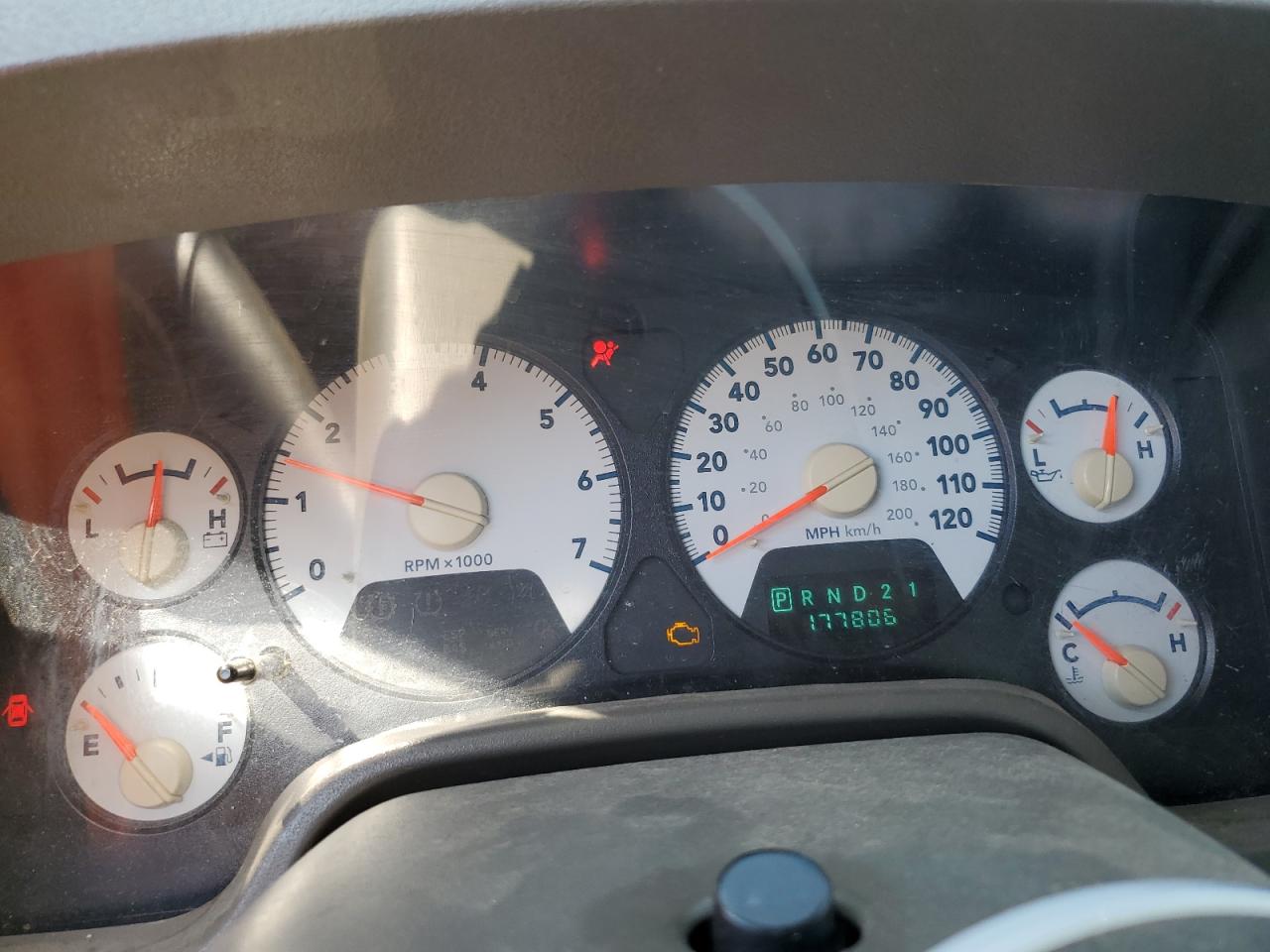 2007 Dodge Ram 1500 St VIN: 1D7HU18267J568203 Lot: 71077985