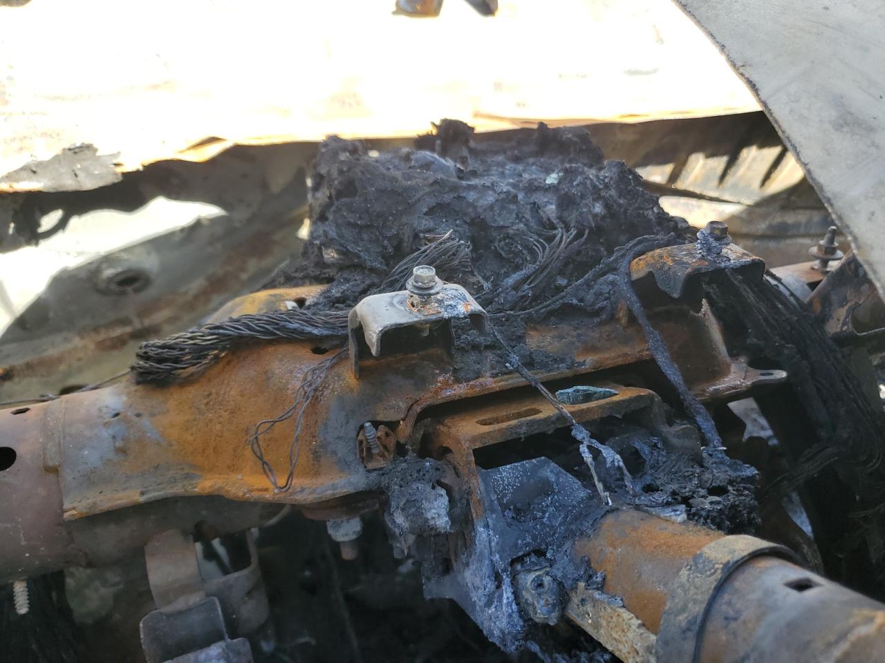 2025 Chevrolet Equinox Lt VIN: 3GNAXPEG2SL323641 Lot: 80214925