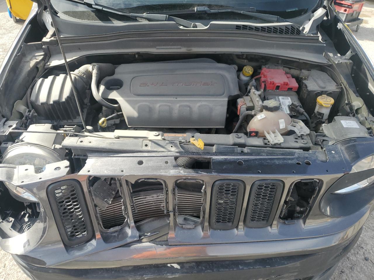 2018 Jeep Renegade Latitude VIN: ZACCJABB7JPJ29442 Lot: 82115575