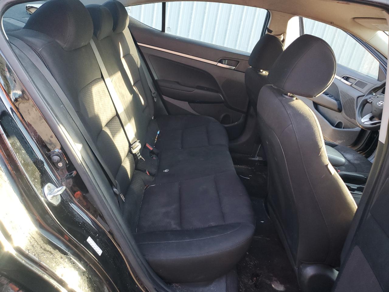 2019 Hyundai Elantra Se VIN: KMHD74LF6KU779237 Lot: 81107295