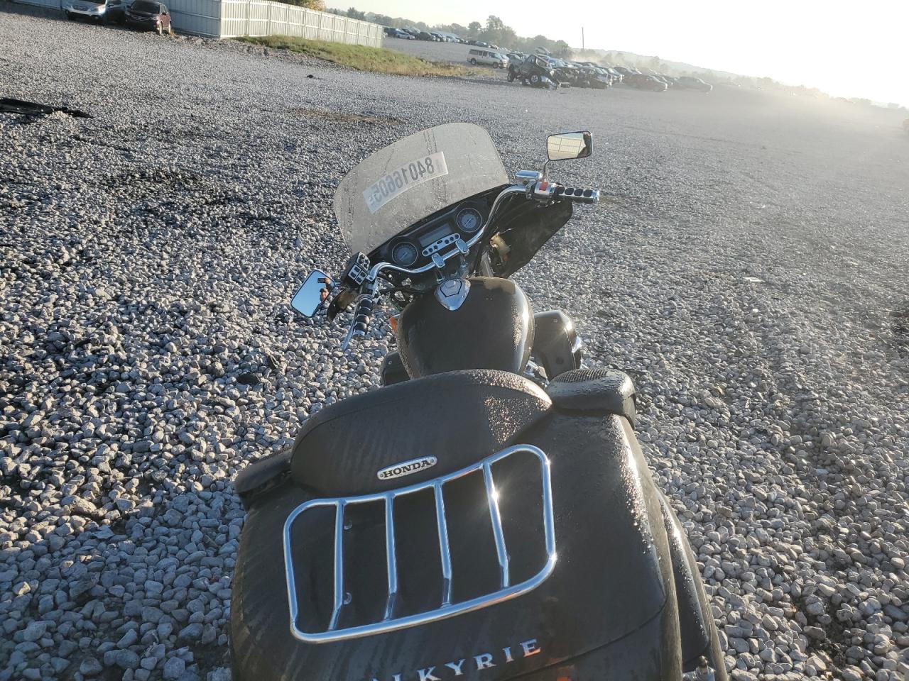 1999 Honda Gl1500 Cf VIN: 1HFSC4104XA000518 Lot: 84016605