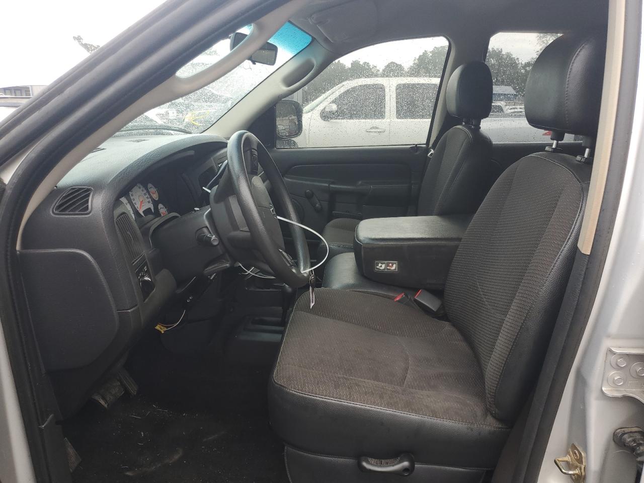 2005 Dodge Ram 1500 St VIN: 1D7HU18N25S217046 Lot: 82132485