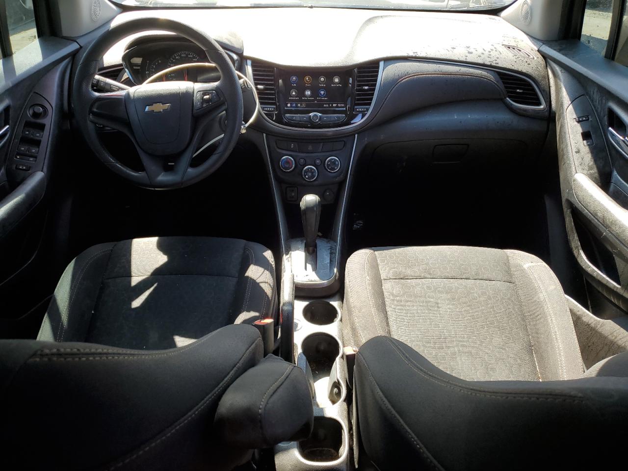 2018 Chevrolet Trax Ls VIN: 3GNCJKSB0JL360692 Lot: 83869195