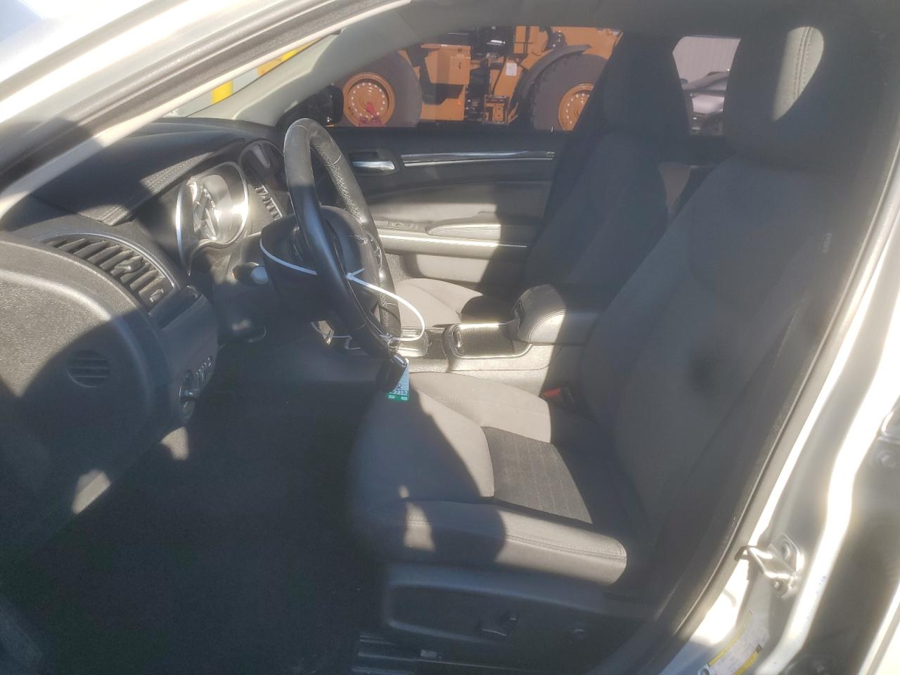 2019 Chrysler 300 Touring VIN: 2C3CCAAG6KH609926 Lot: 80406865