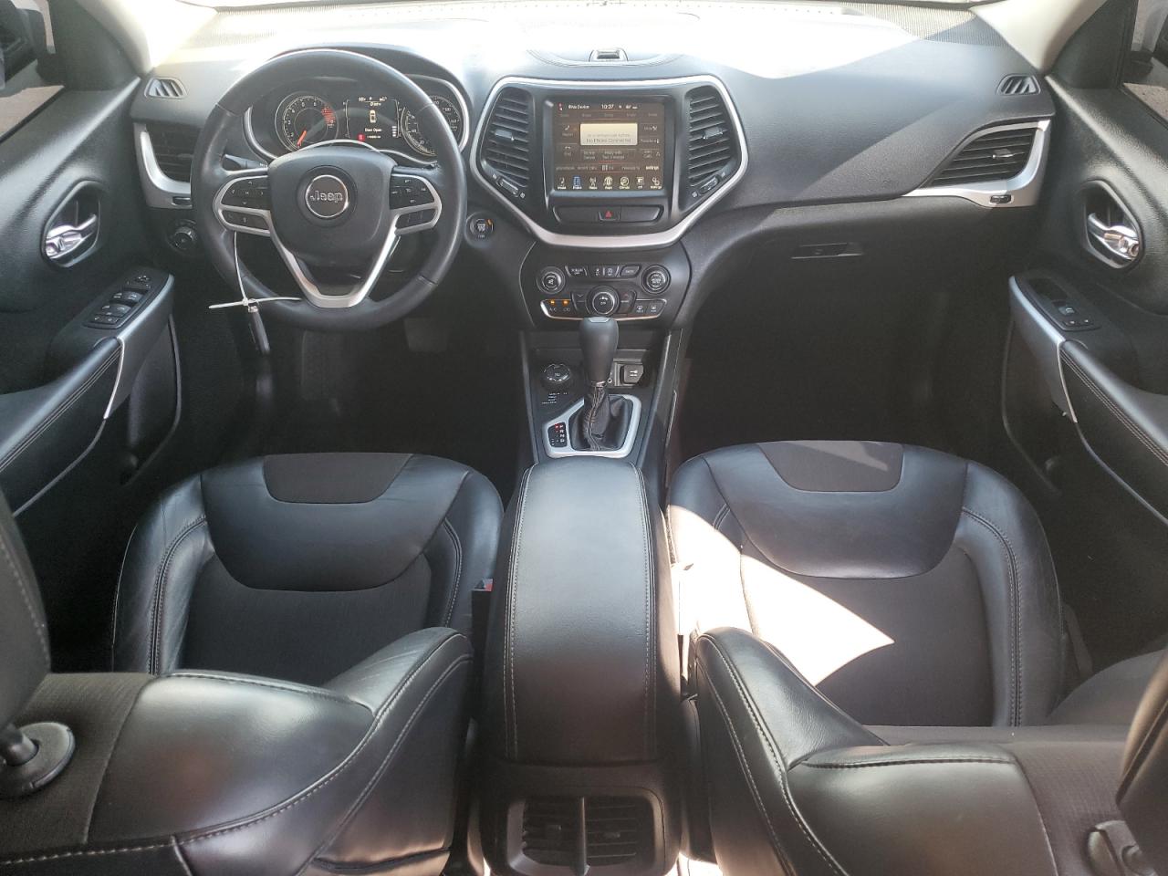 2018 Jeep Cherokee Latitude Plus VIN: 1C4PJMLX3JD527505 Lot: 81620915