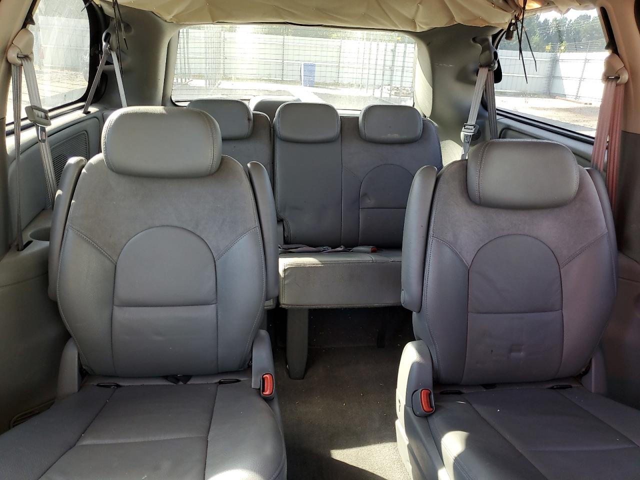 2005 Chrysler Town & Country Limited VIN: 2C4GP64L35R350155 Lot: 84035795