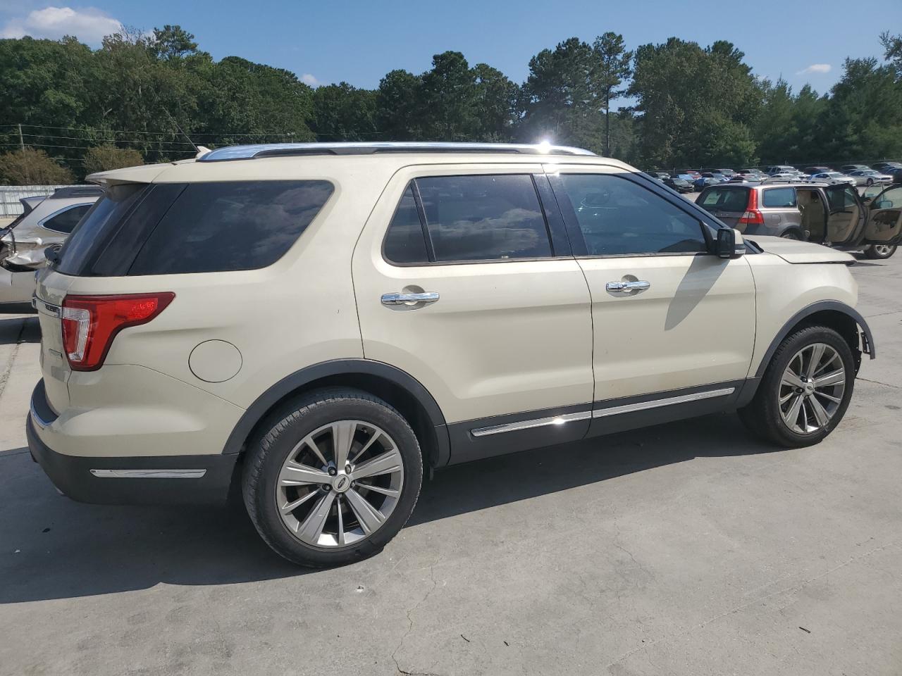 2018 Ford Explorer Limited beige null gas 1FM5K7FH6JGB54769 photo #4
