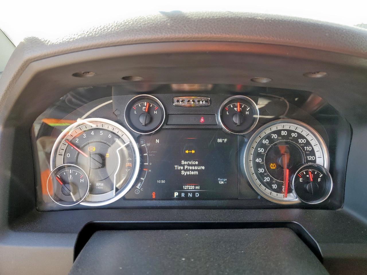 2018 Ram 1500 Slt VIN: 3C6RR7LG6JG250975 Lot: 81266725