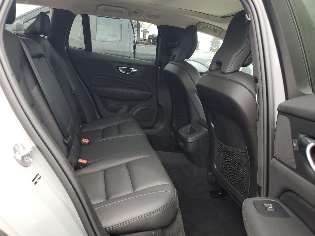 YV4L12WK4S2149787 VOLVO V60 2025 GRAY Photo 10