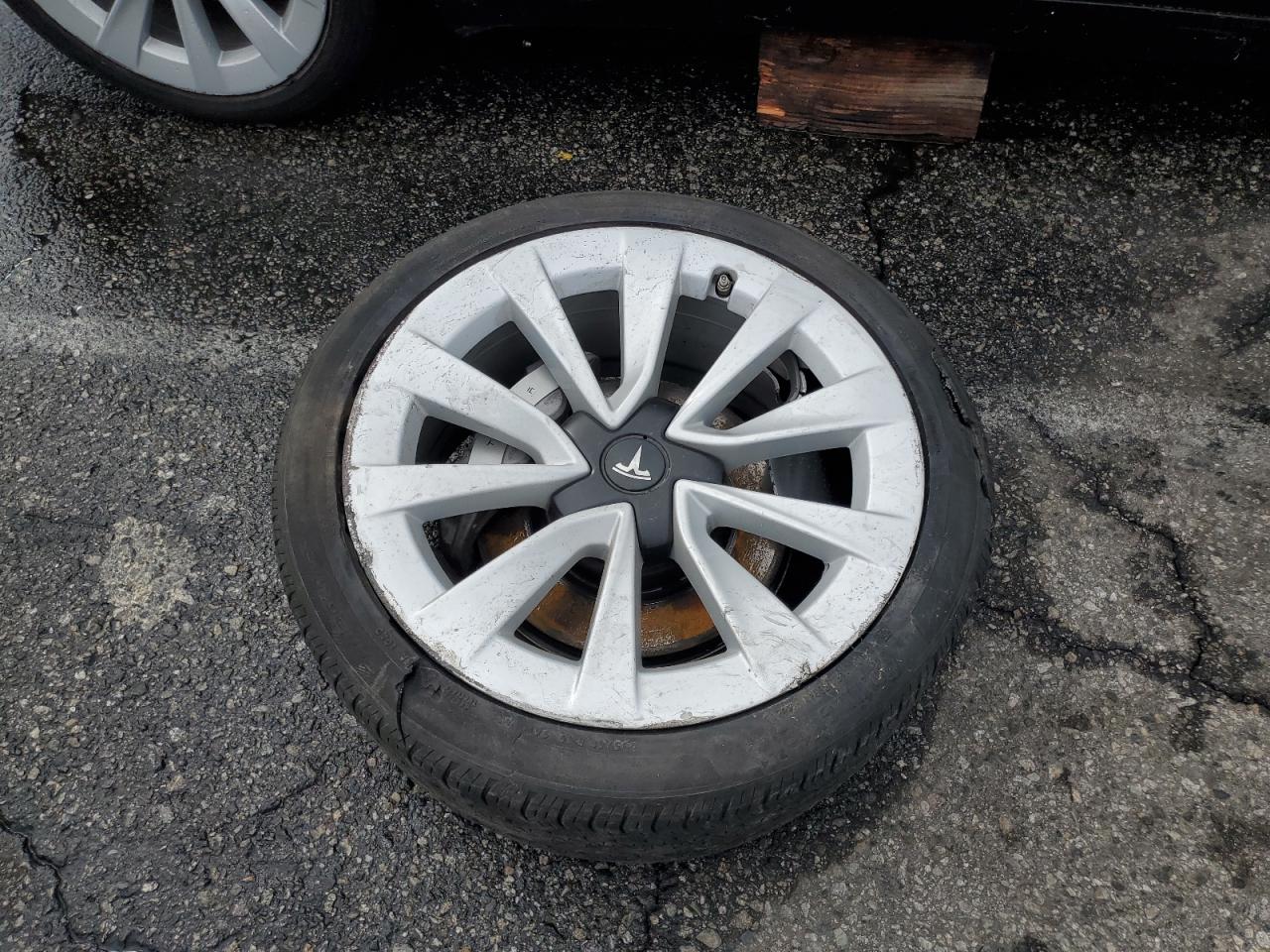 2021 Tesla Model 3 VIN: 5YJ3E1EA9MF085885 Lot: 81402185