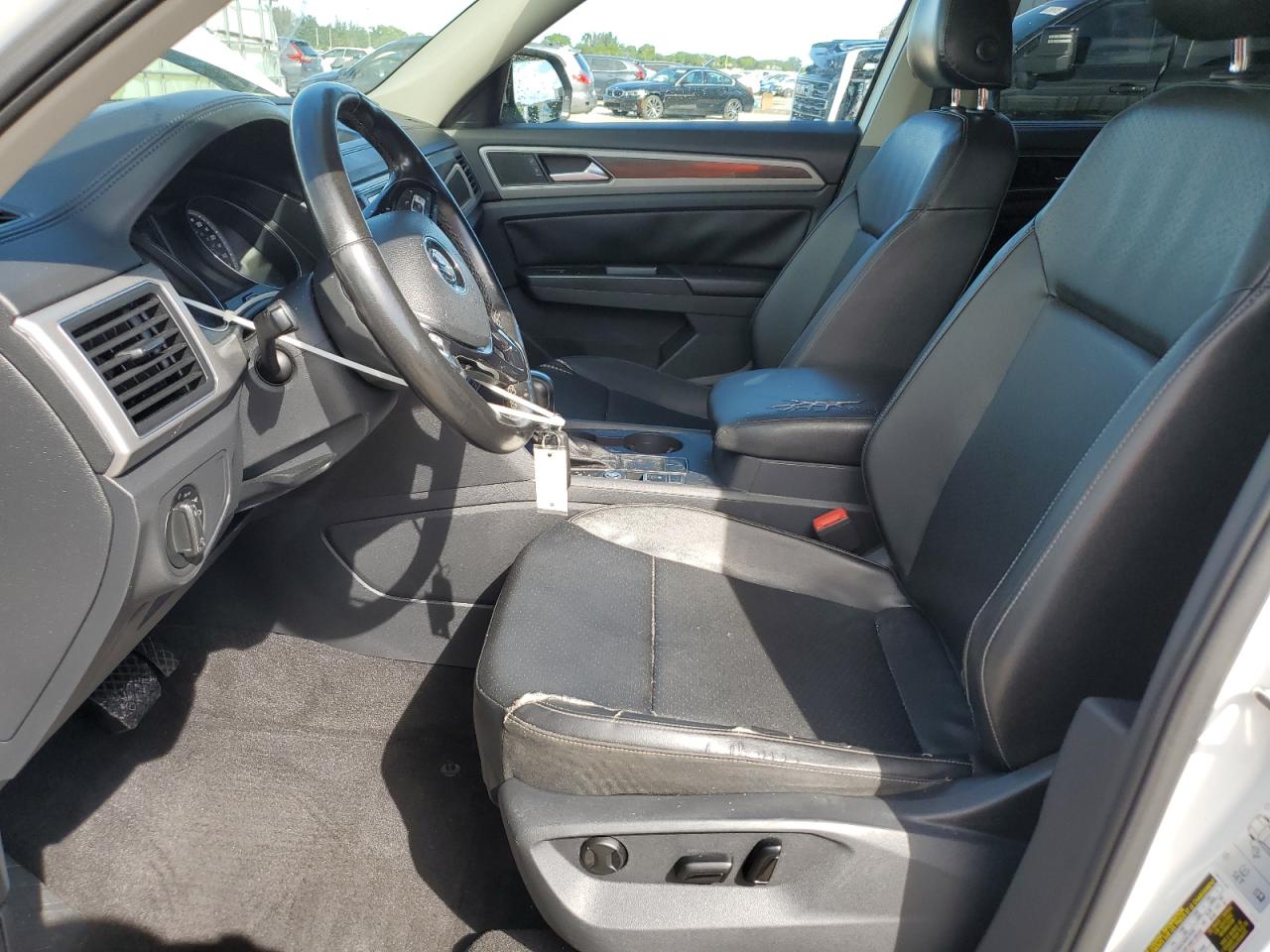 2018 Volkswagen Atlas Se VIN: 1V2DR2CA7JC506107 Lot: 82087765