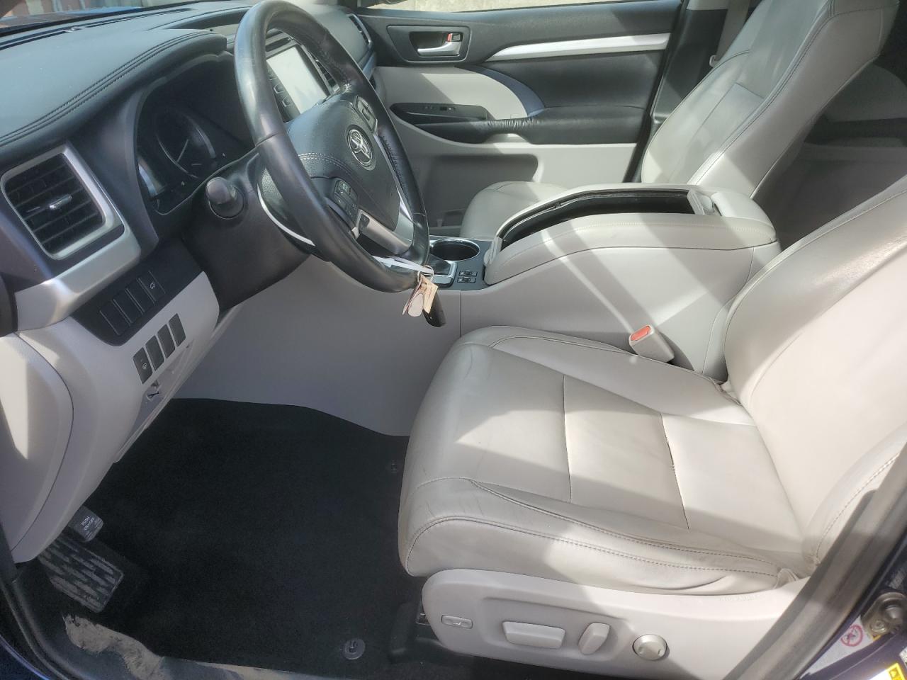 2015 Toyota Highlander Xle VIN: 5TDJKRFH2FS206264 Lot: 84193415