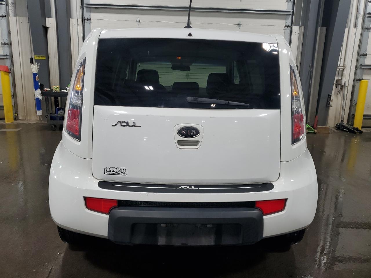 2010 Kia Soul + VIN: KNDJT2A25A7703187 Lot: 72019675