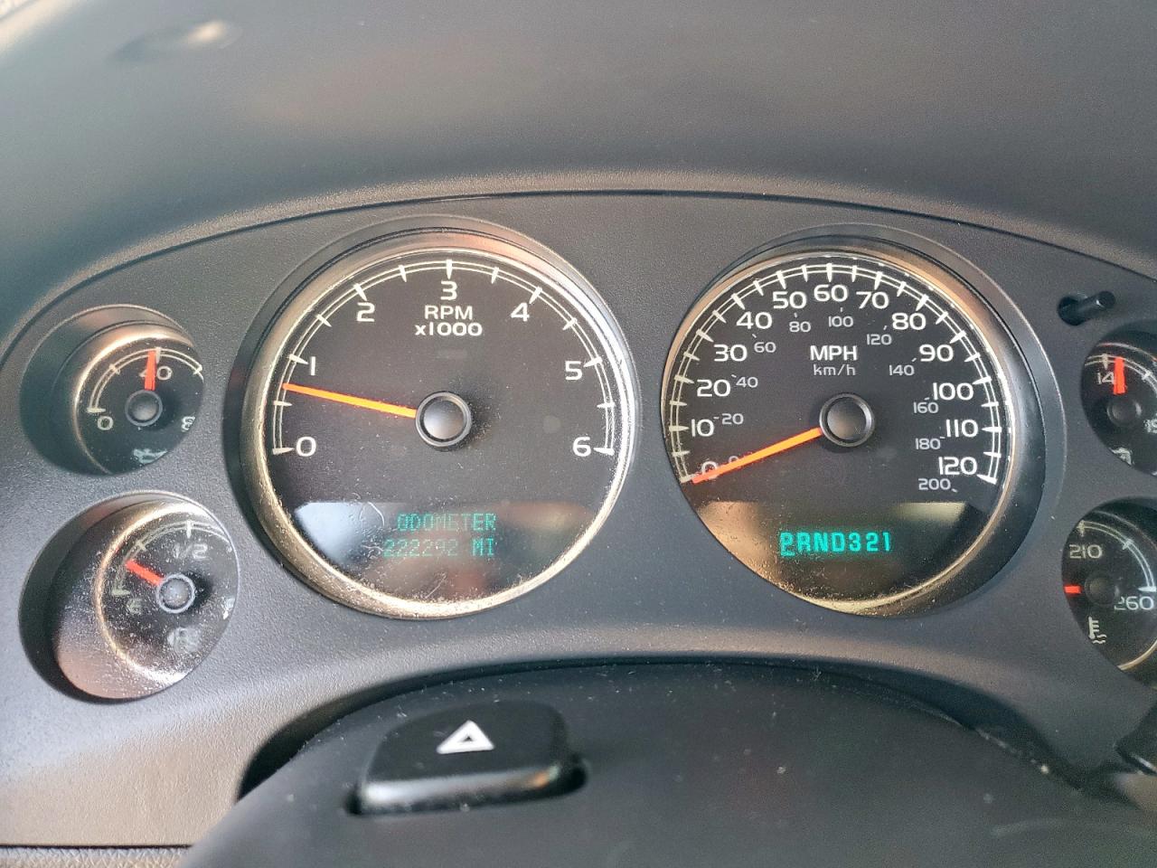 2008 Chevrolet Tahoe C1500 VIN: 1GNFC13CX8R101378 Lot: 82098345