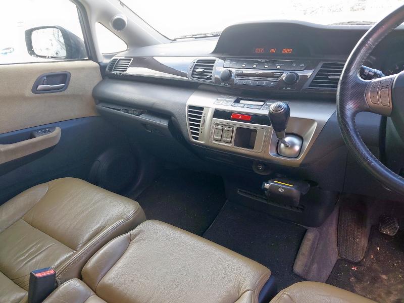 2007 HONDA FR-V EX