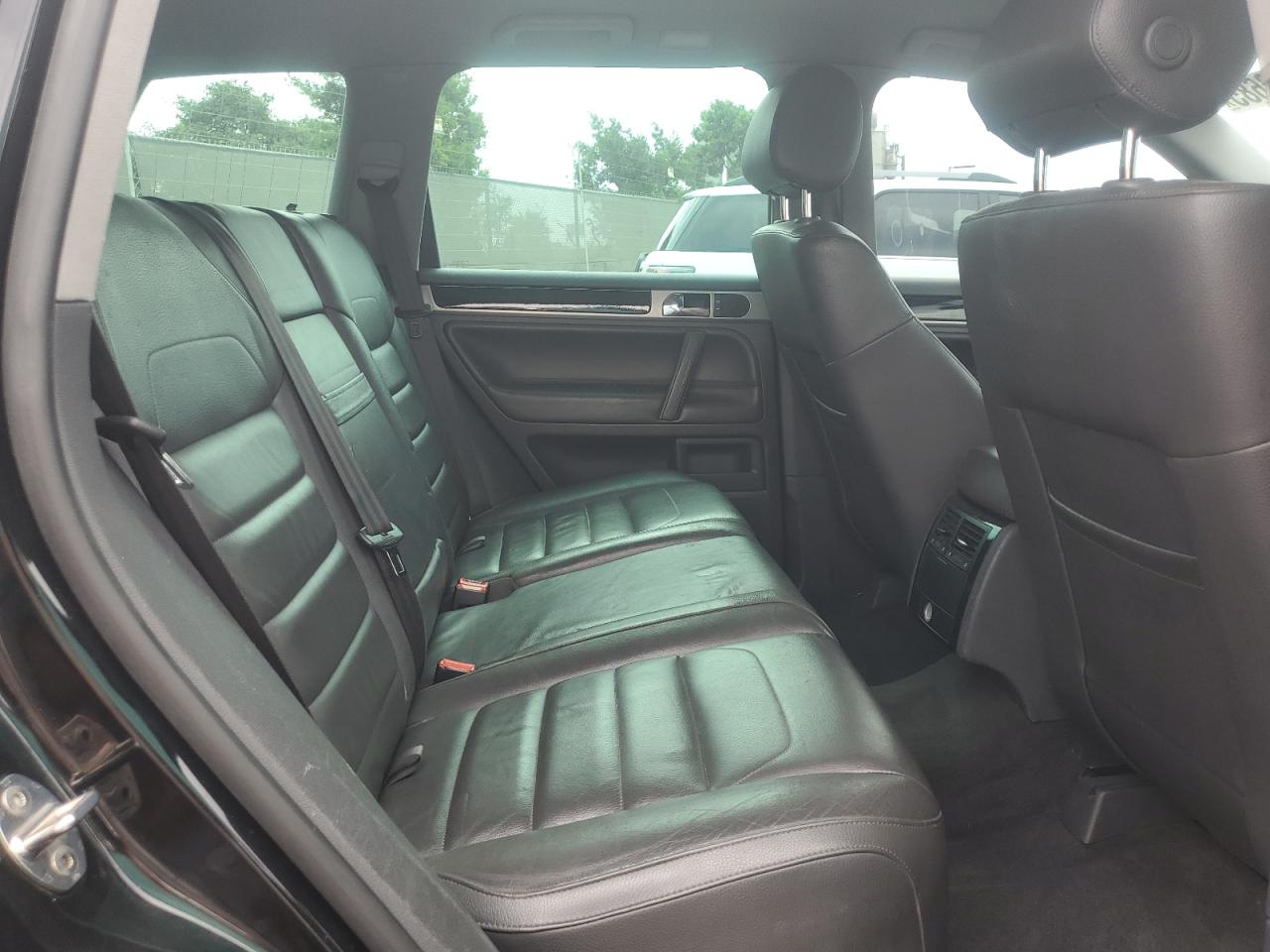 2009 Volkswagen Touareg 2 V6 VIN: WVGBE77LX9D011642 Lot: 82138685
